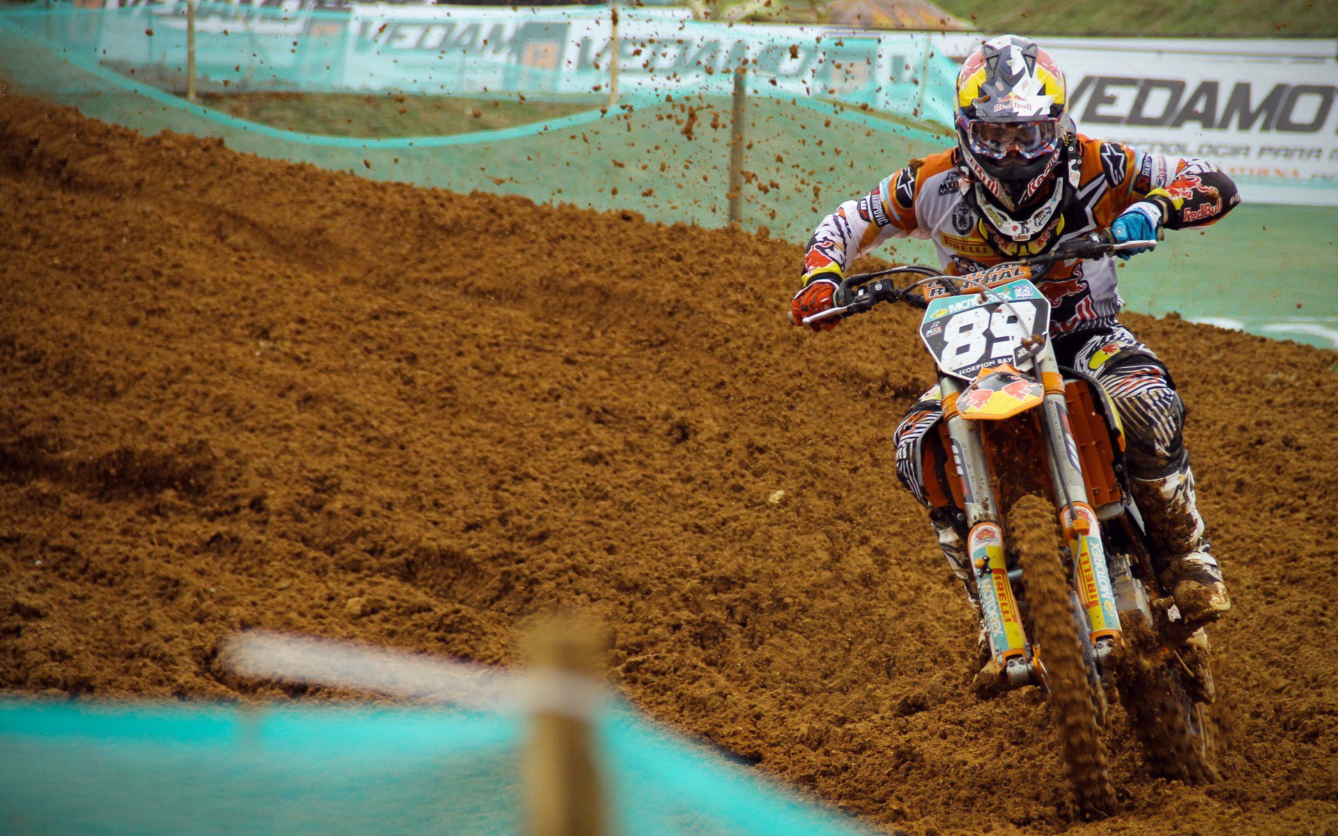 掘金鏖战山东队，米切尔关键制胜